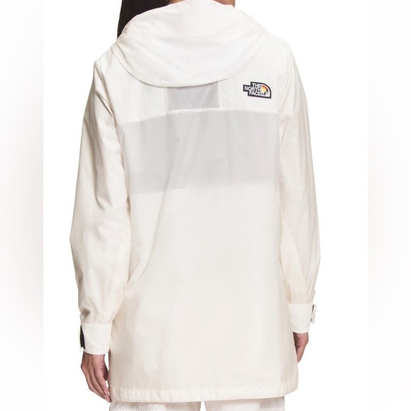 The North Face Outline WindWall Jacket
GARDENIA WHITE, Size Large - Picture 5 of 9